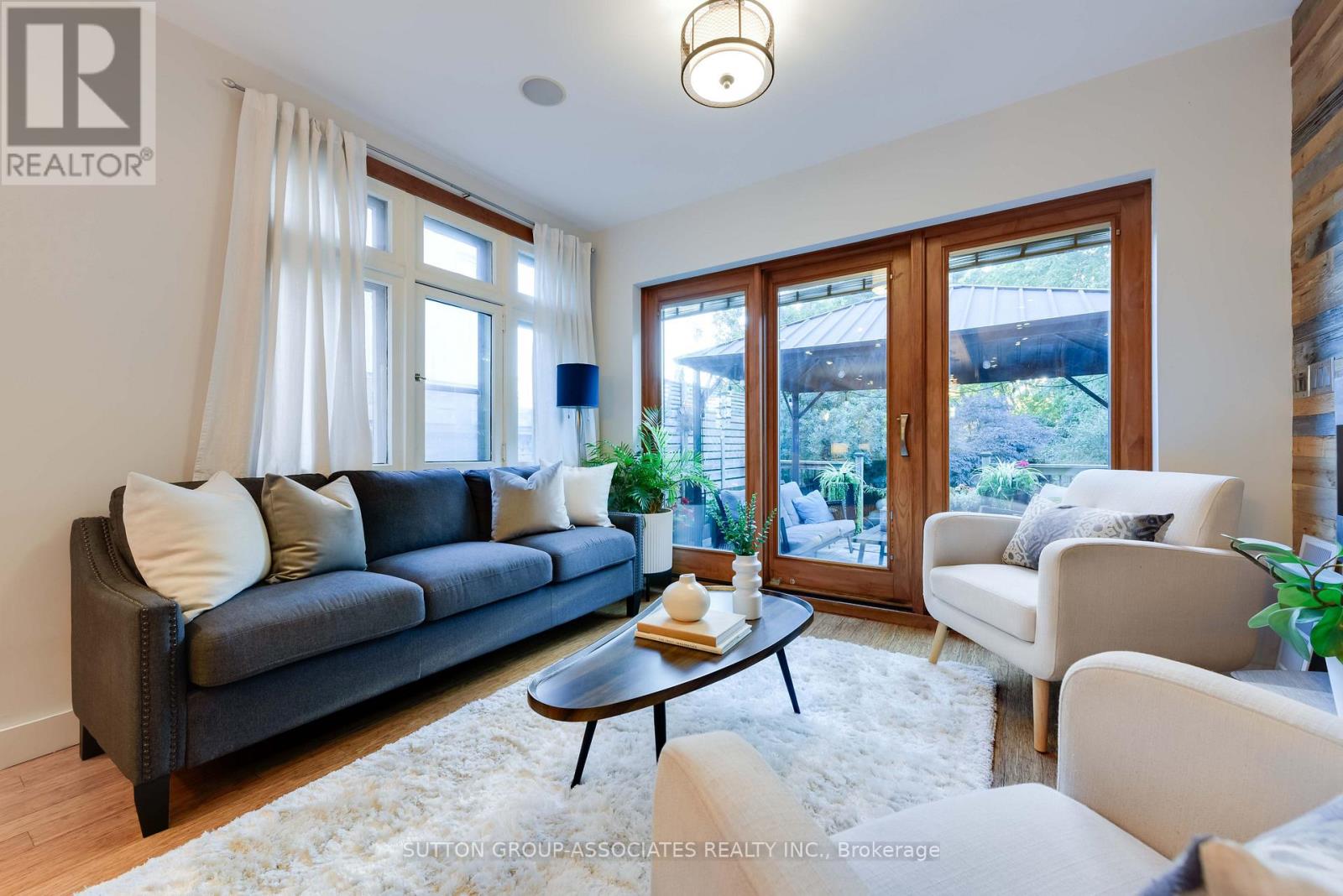 136 Arlington Avenue Property Photo 19