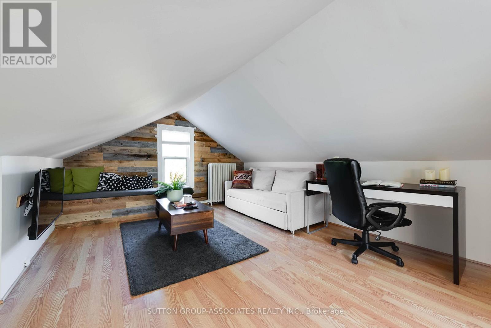 136 Arlington Avenue Property Photo 31