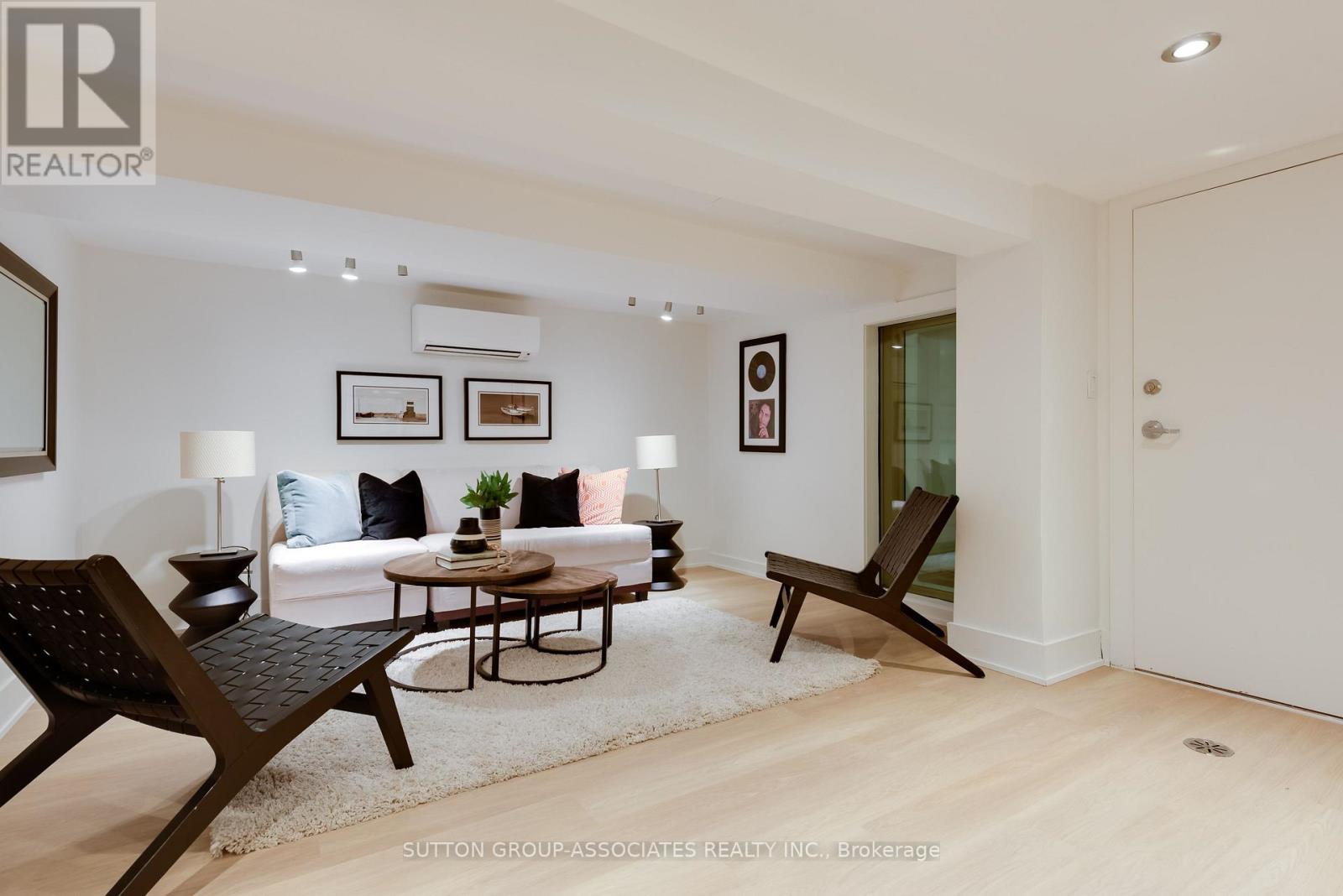 136 Arlington Avenue Property Photo 34