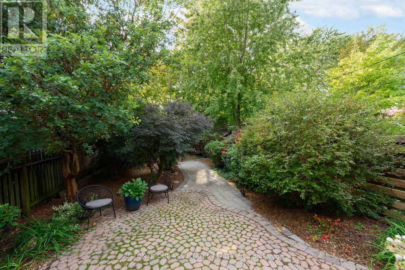 136 Arlington Avenue Property Photo 46
