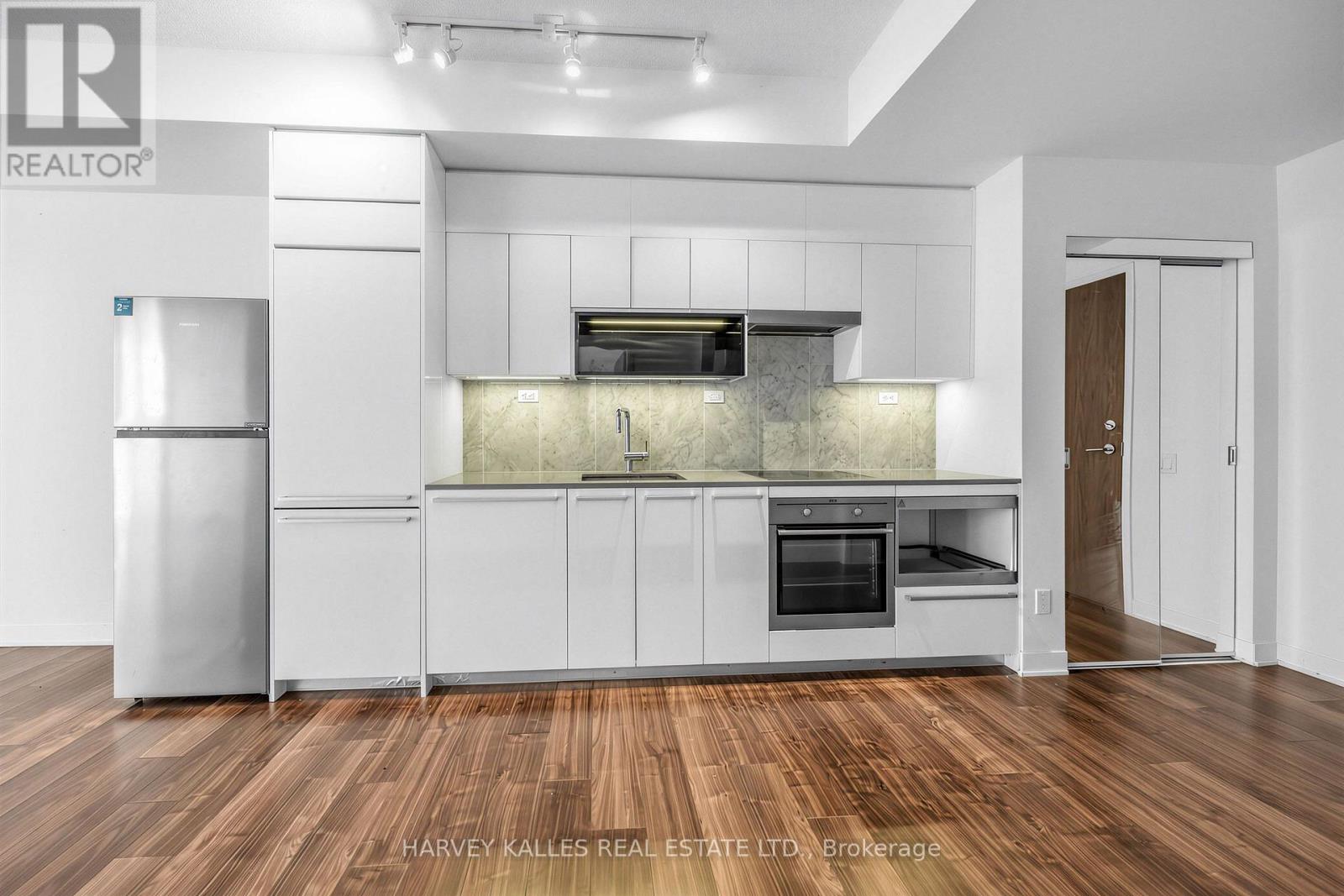 608 - 90 Queens Wharf Road Property Photo 6