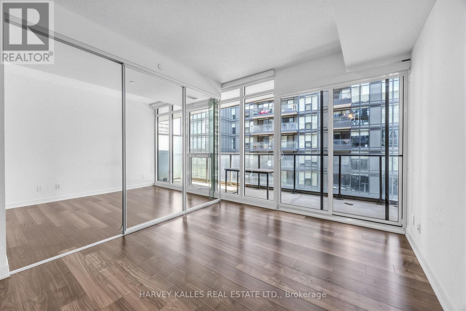 608 - 90 Queens Wharf Road Property Photo 9