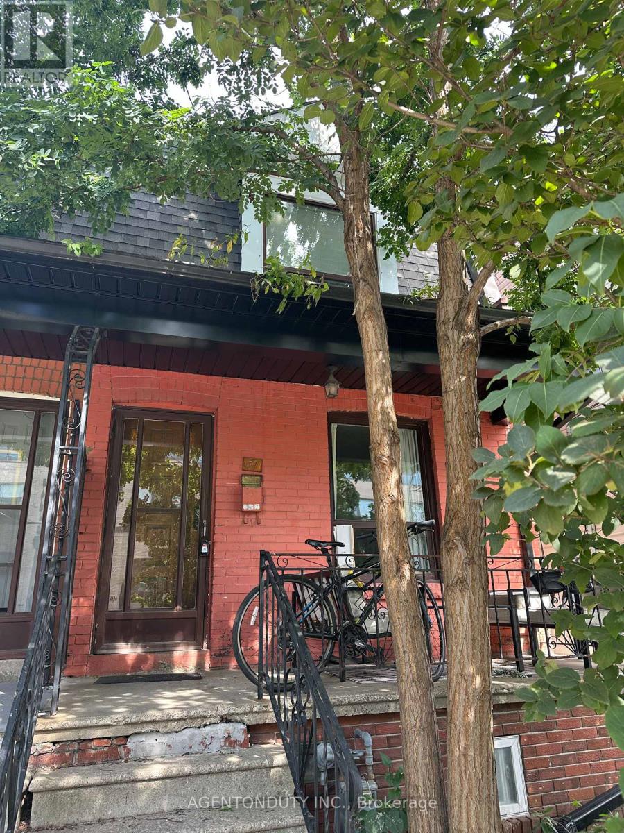 51 Perth Avenue Property Photo 1