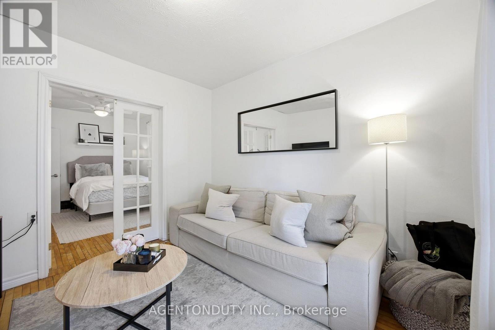51 Perth Avenue Property Photo 5