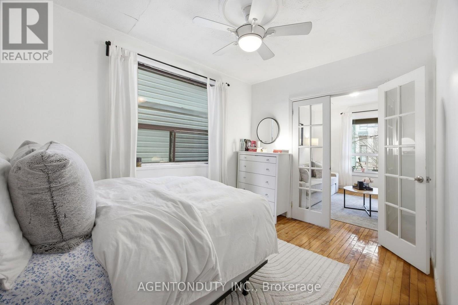 51 Perth Avenue Property Photo 8