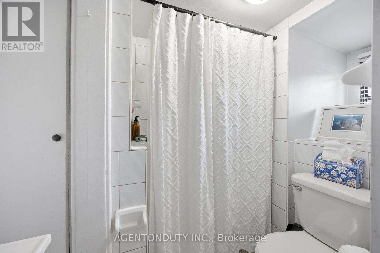 51 Perth Avenue Property Photo 13