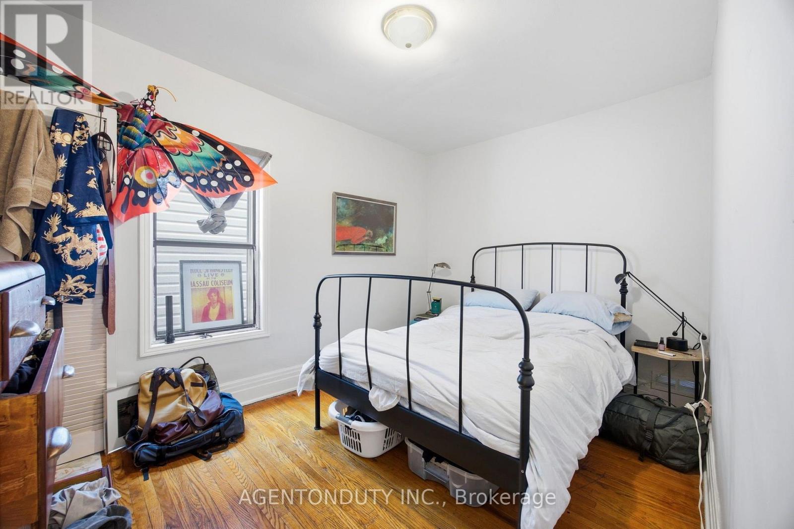 51 Perth Avenue Property Photo 18
