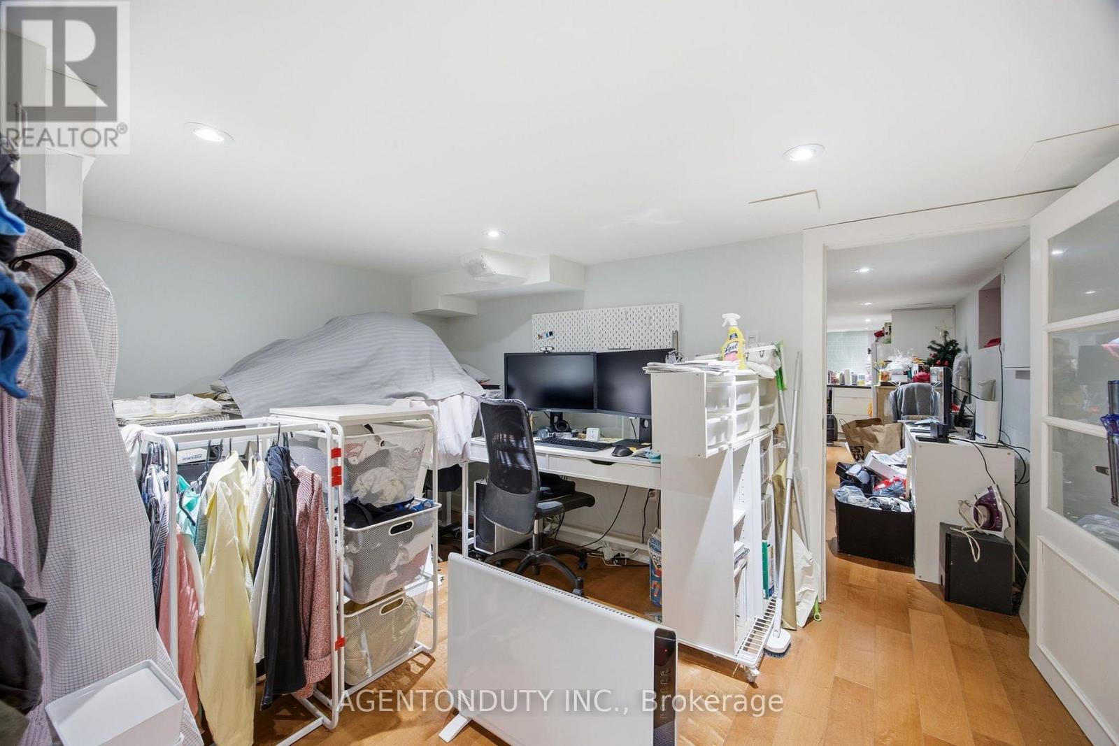 51 Perth Avenue Property Photo 26