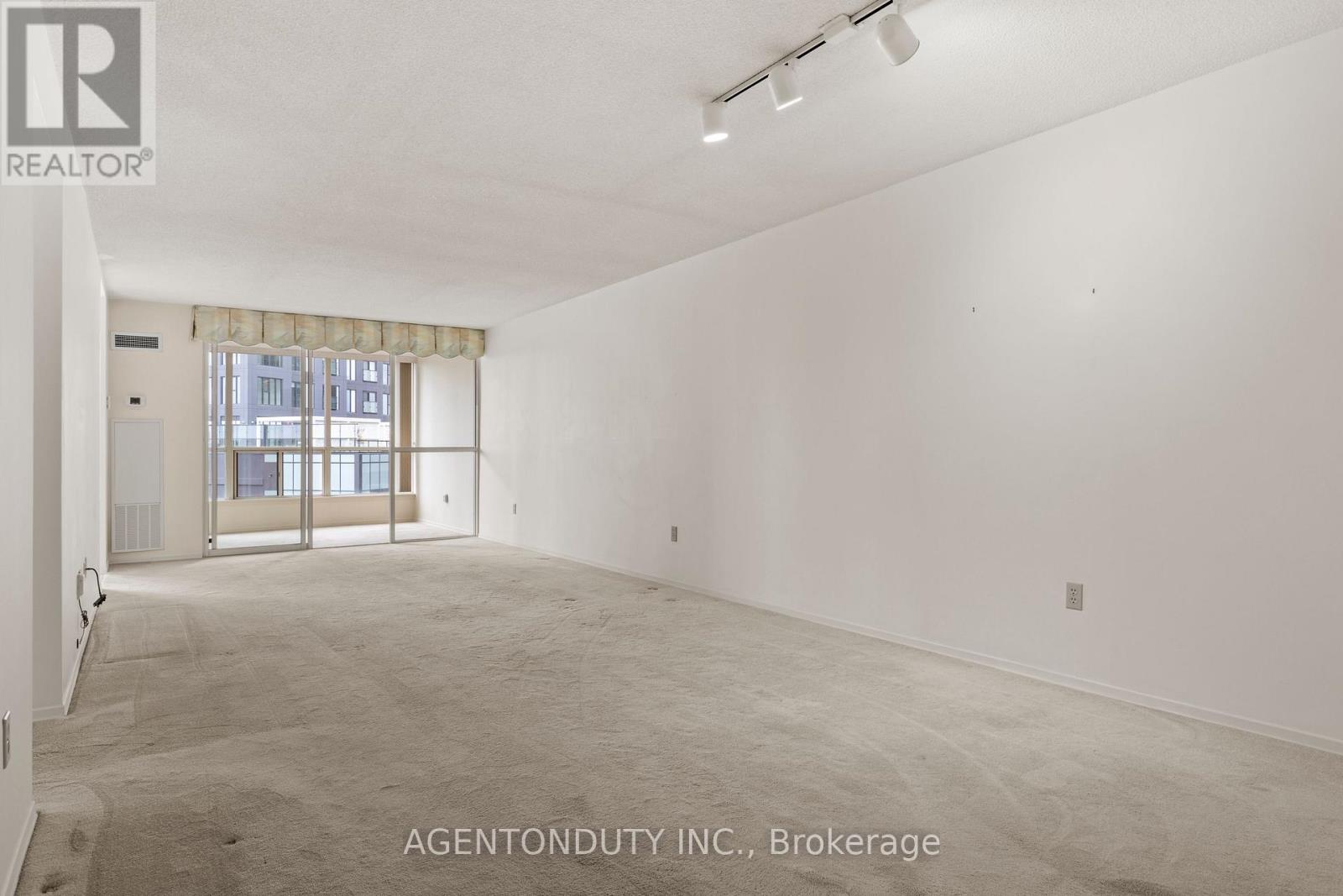 1003 - 30 Holly Street Property Photo 9