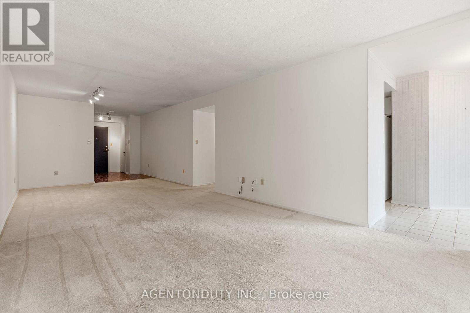 1003 - 30 Holly Street Property Photo 11