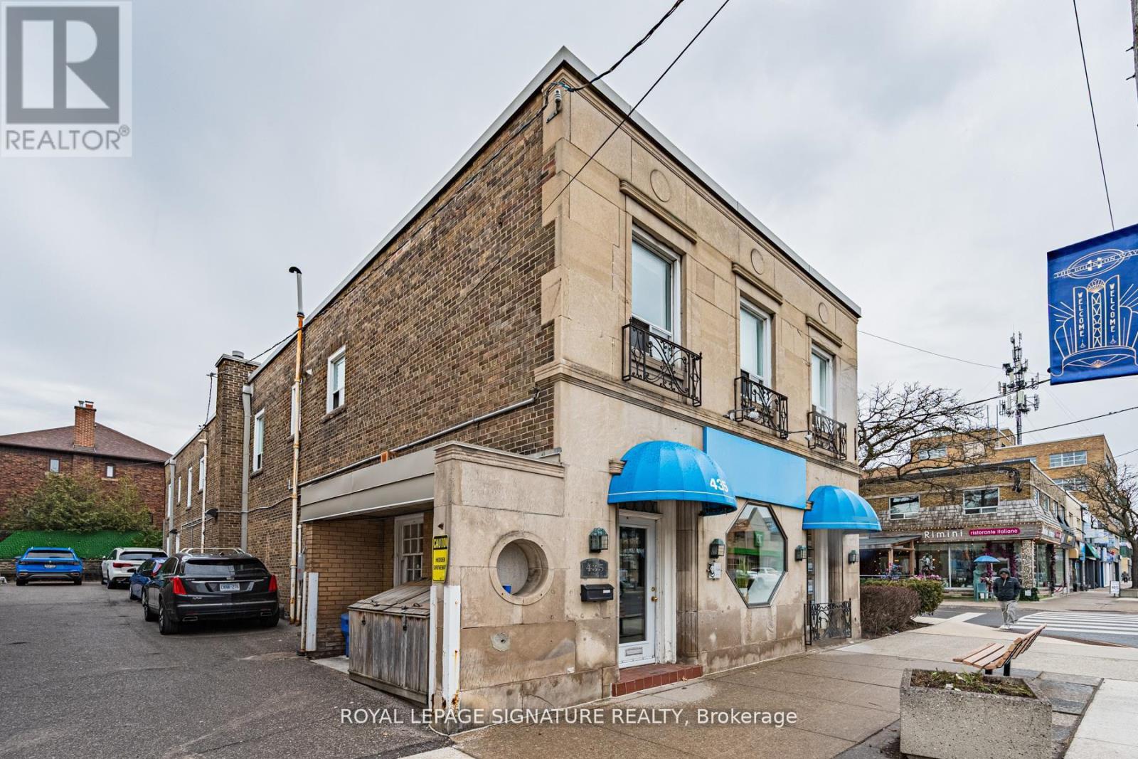 435 Eglinton Avenue W Property Photo 2