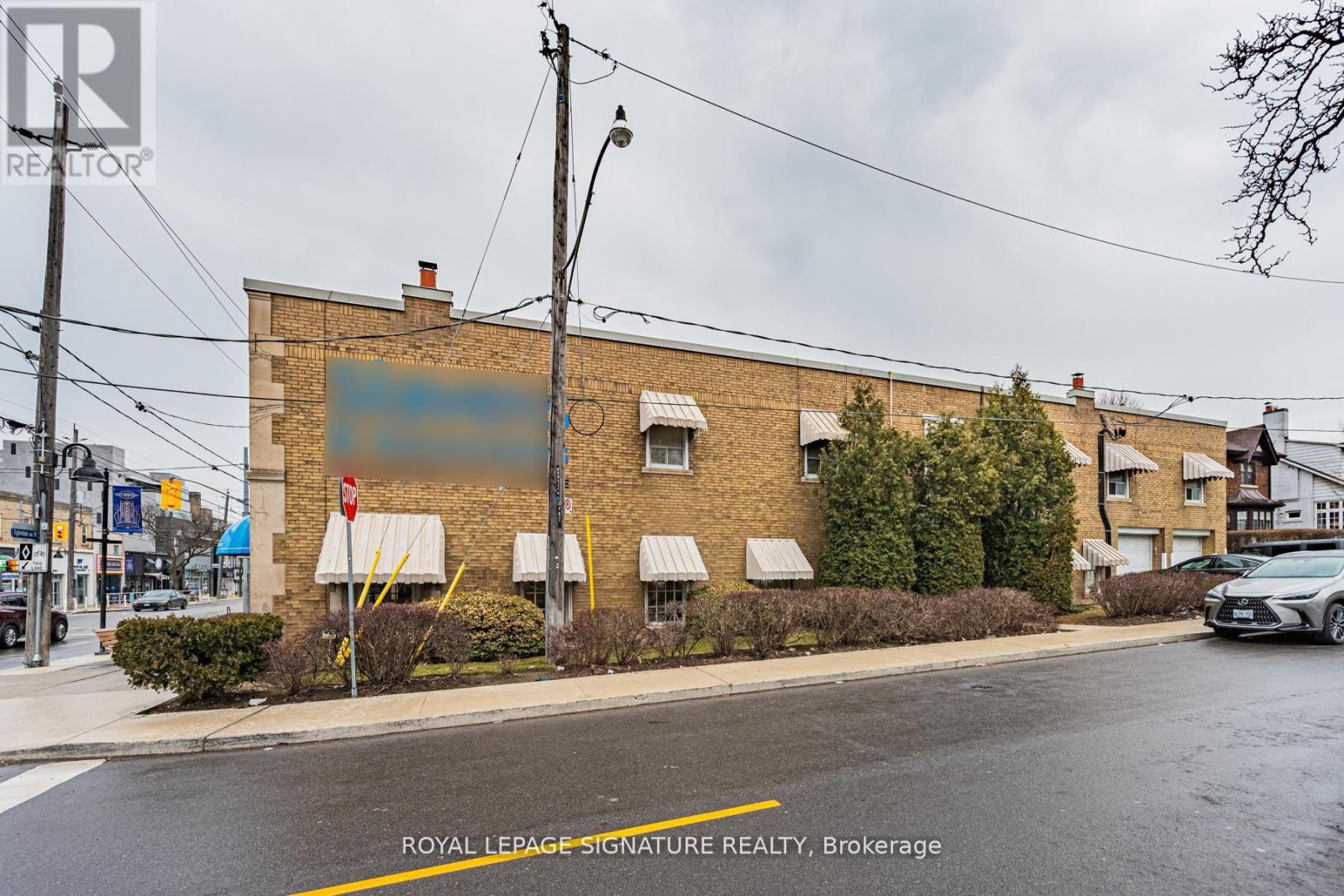 435 Eglinton Avenue W Property Photo 3