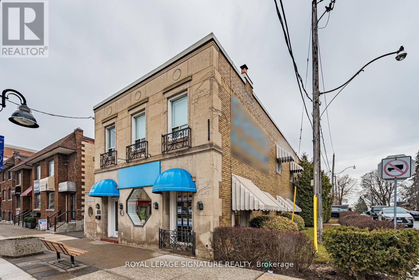 435 Eglinton Avenue W Property Photo 4