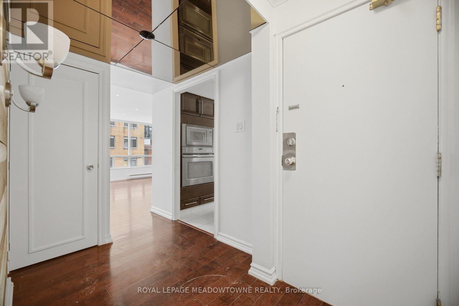 610 - 82 Lombard Street Property Photo 11