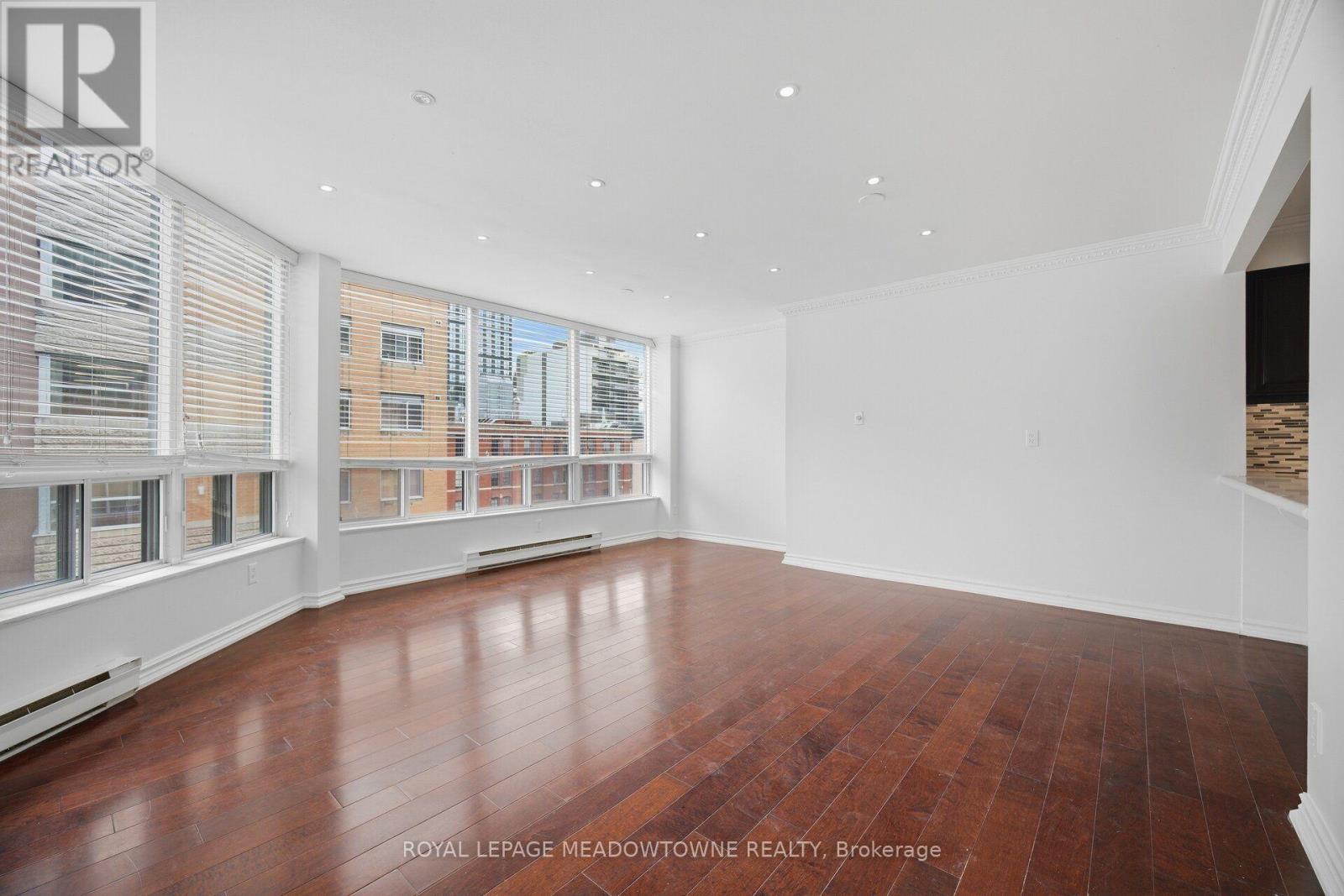 610 - 82 Lombard Street Property Photo 13