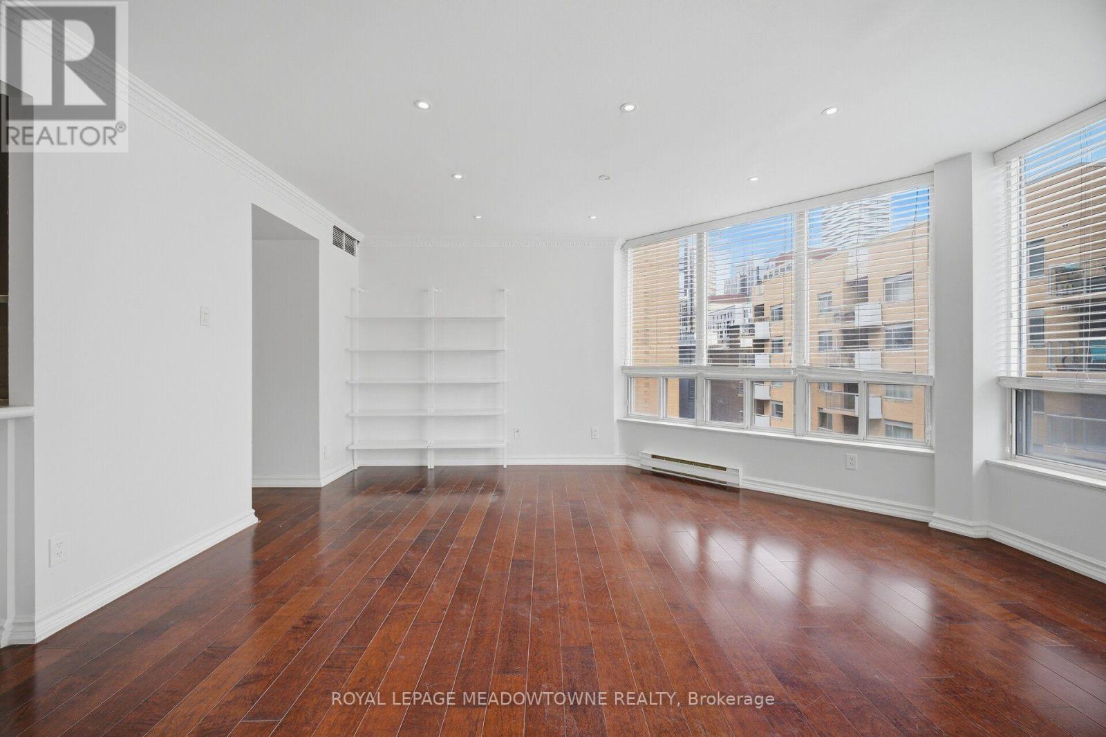 610 - 82 Lombard Street Property Photo 15