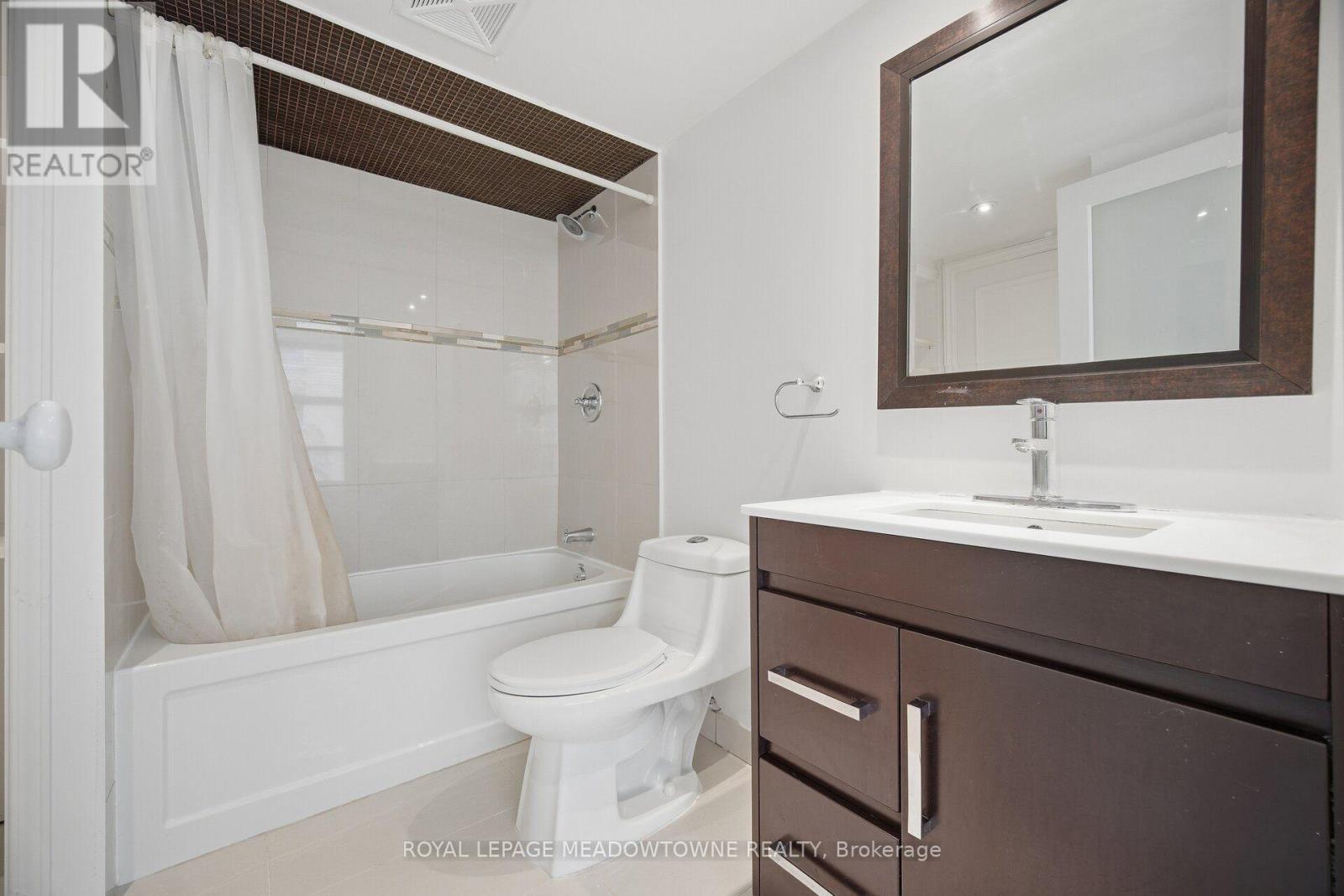 610 - 82 Lombard Street Property Photo 20