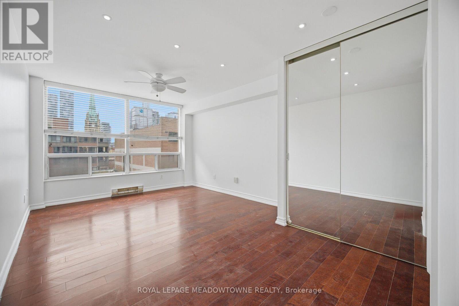 610 - 82 Lombard Street Property Photo 24