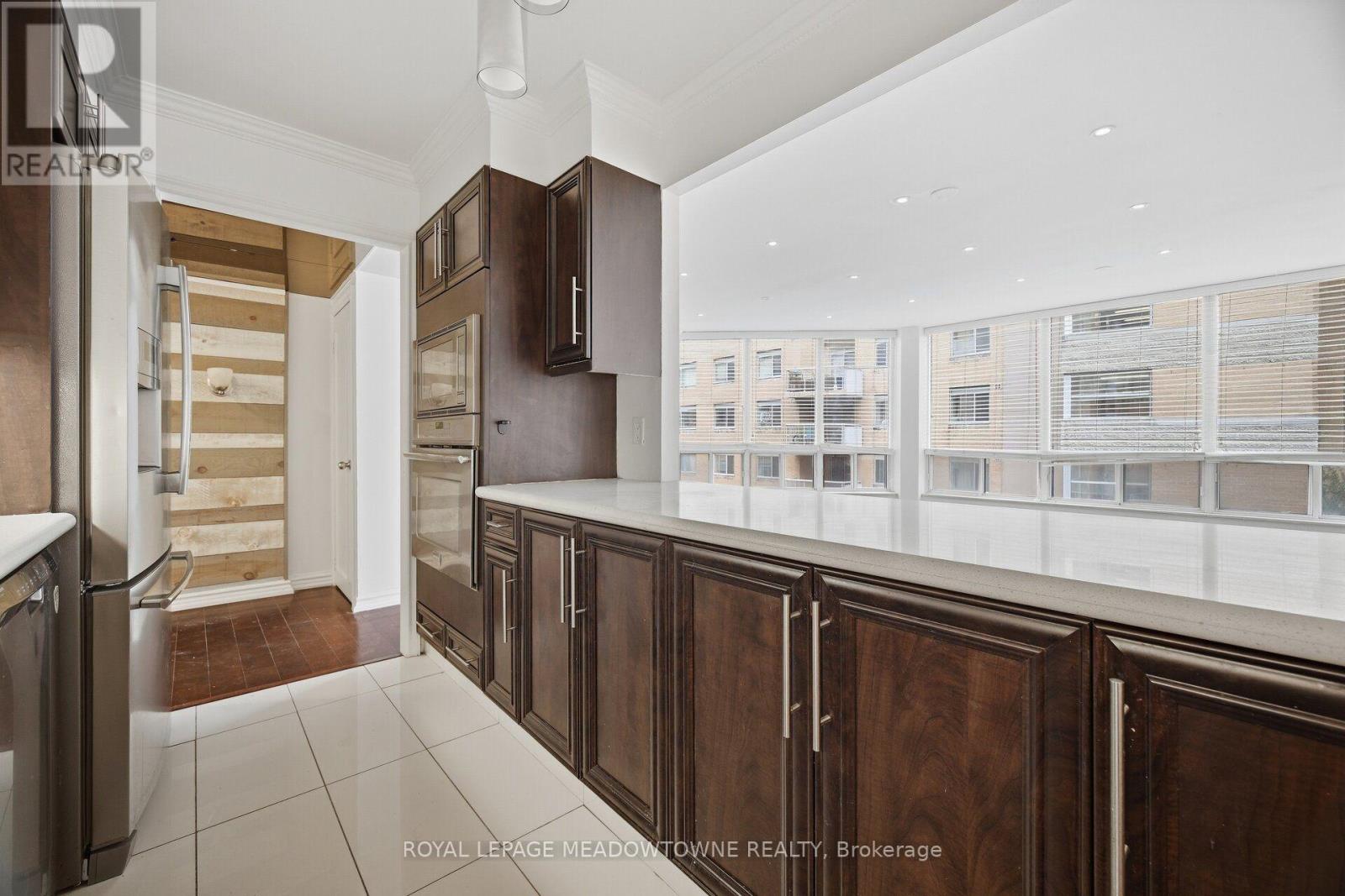 610 - 82 Lombard Street Property Photo 39