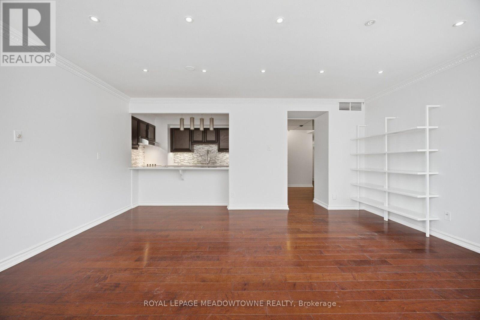 610 - 82 Lombard Street Property Photo 42