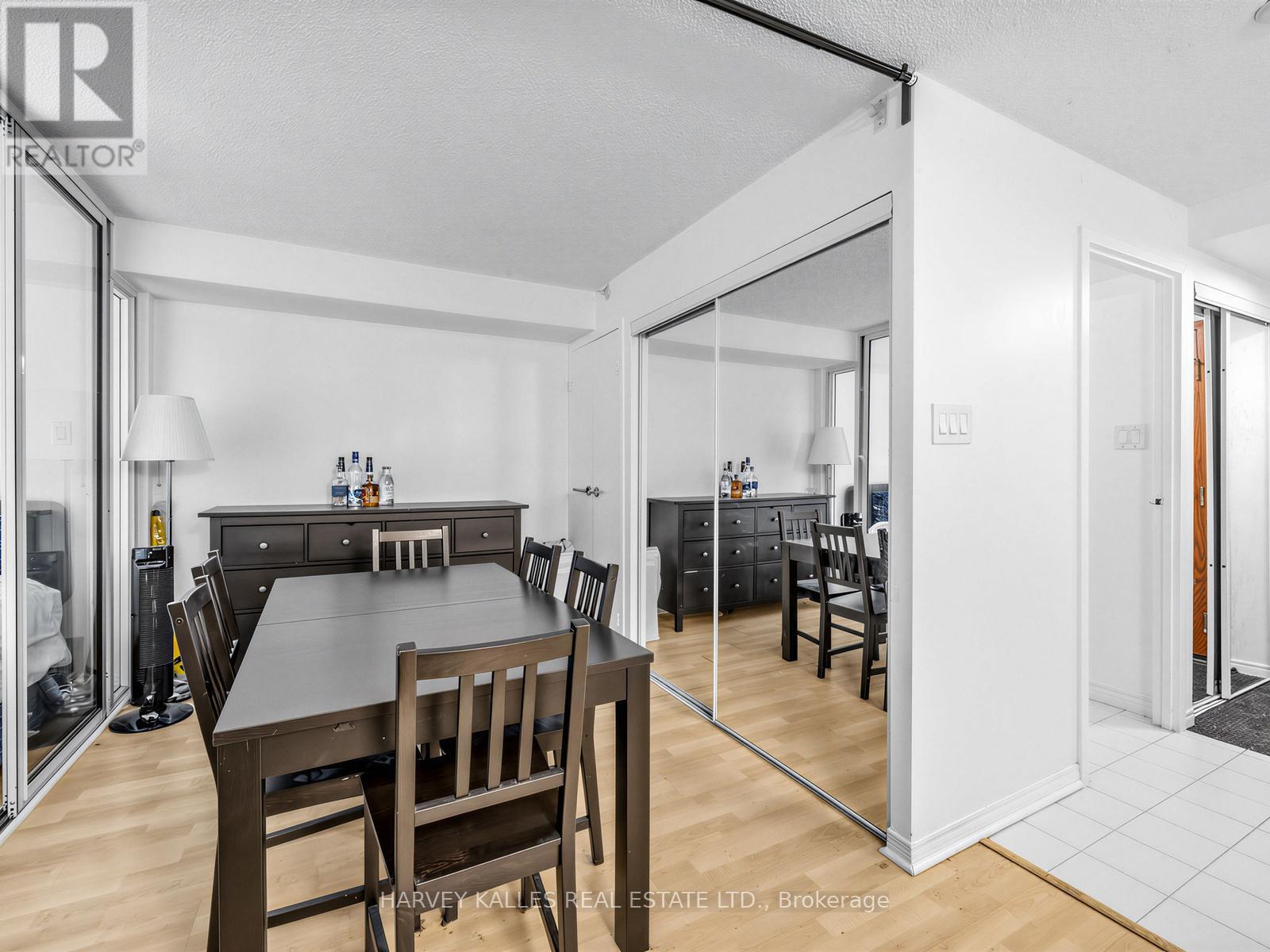 705 - 10 Yonge Street Property Photo 13