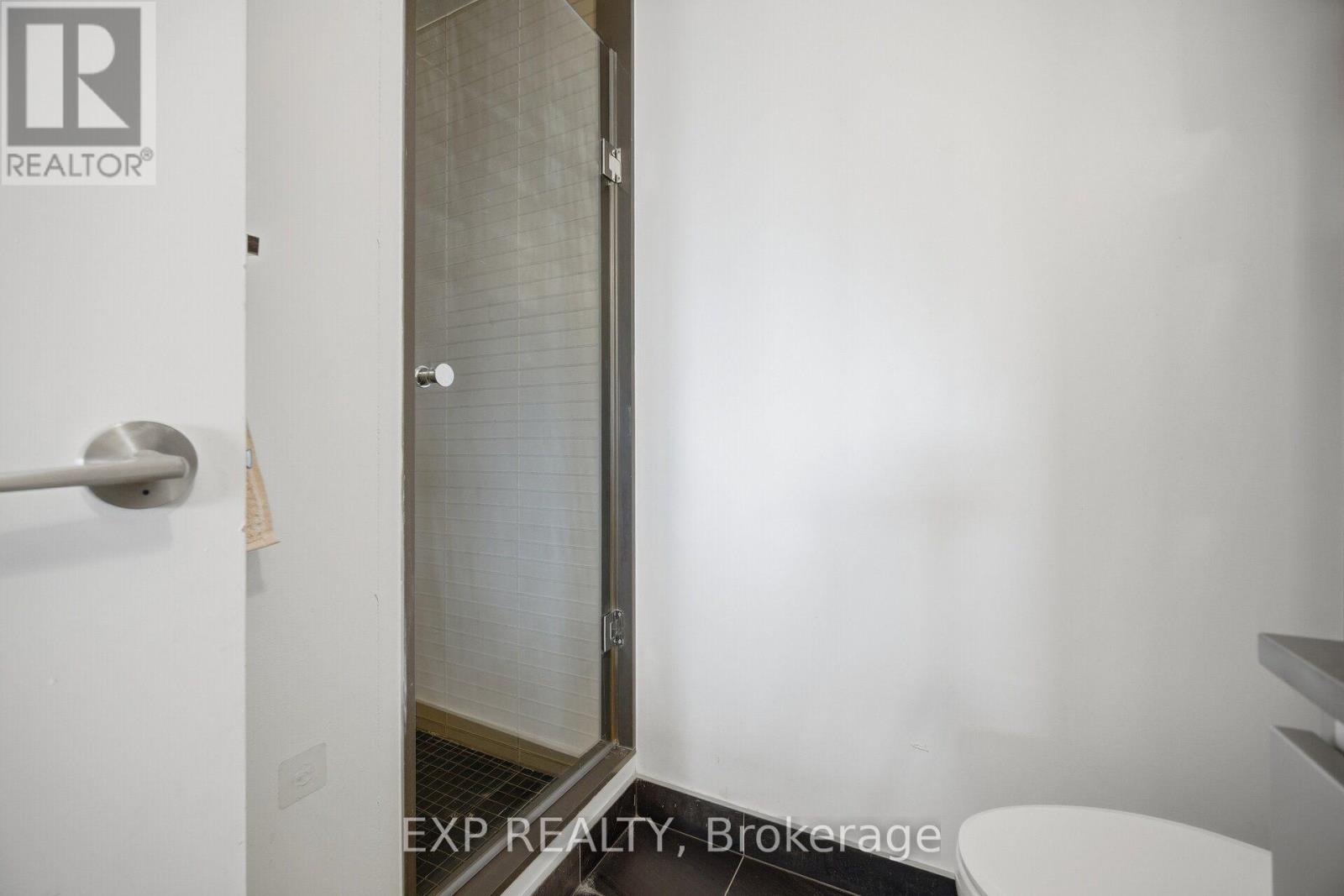 2505 - 200 Bloor Street W Property Photo 26