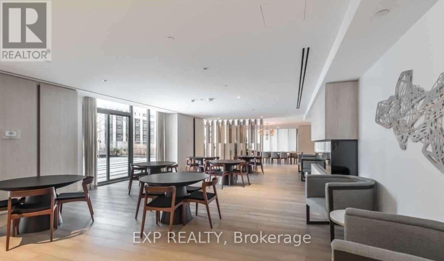 2505 - 200 Bloor Street W Property Photo 32