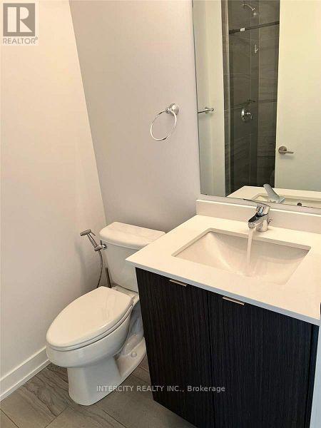 812 - 3237 Bayview Avenue Property Photo 15