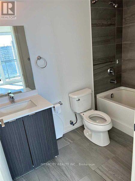 812 - 3237 Bayview Avenue Property Photo 16