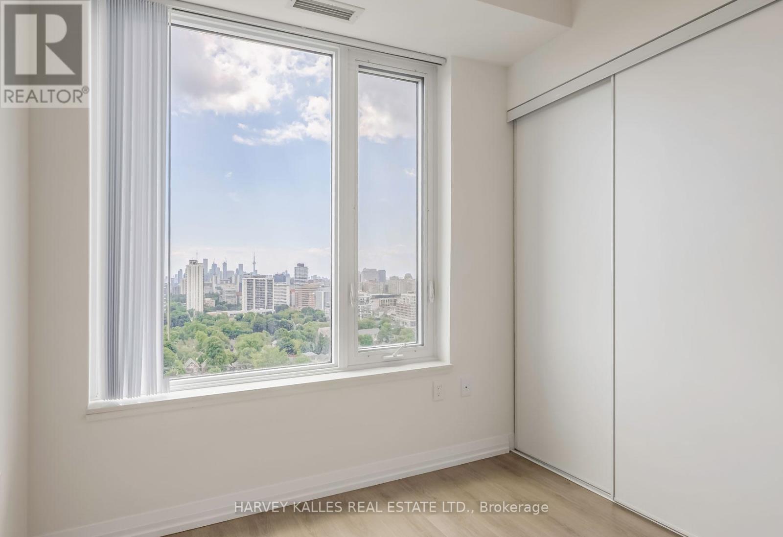 2209 - 25 Holly Street Property Photo 17