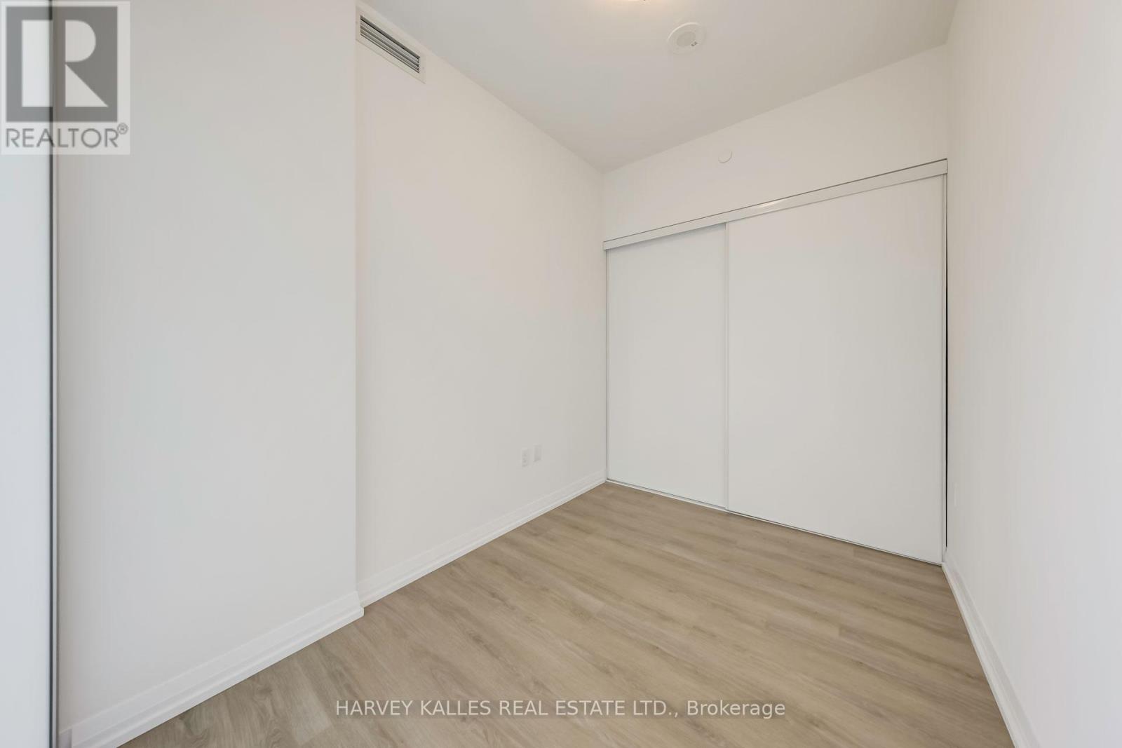 2209 - 25 Holly Street Property Photo 20