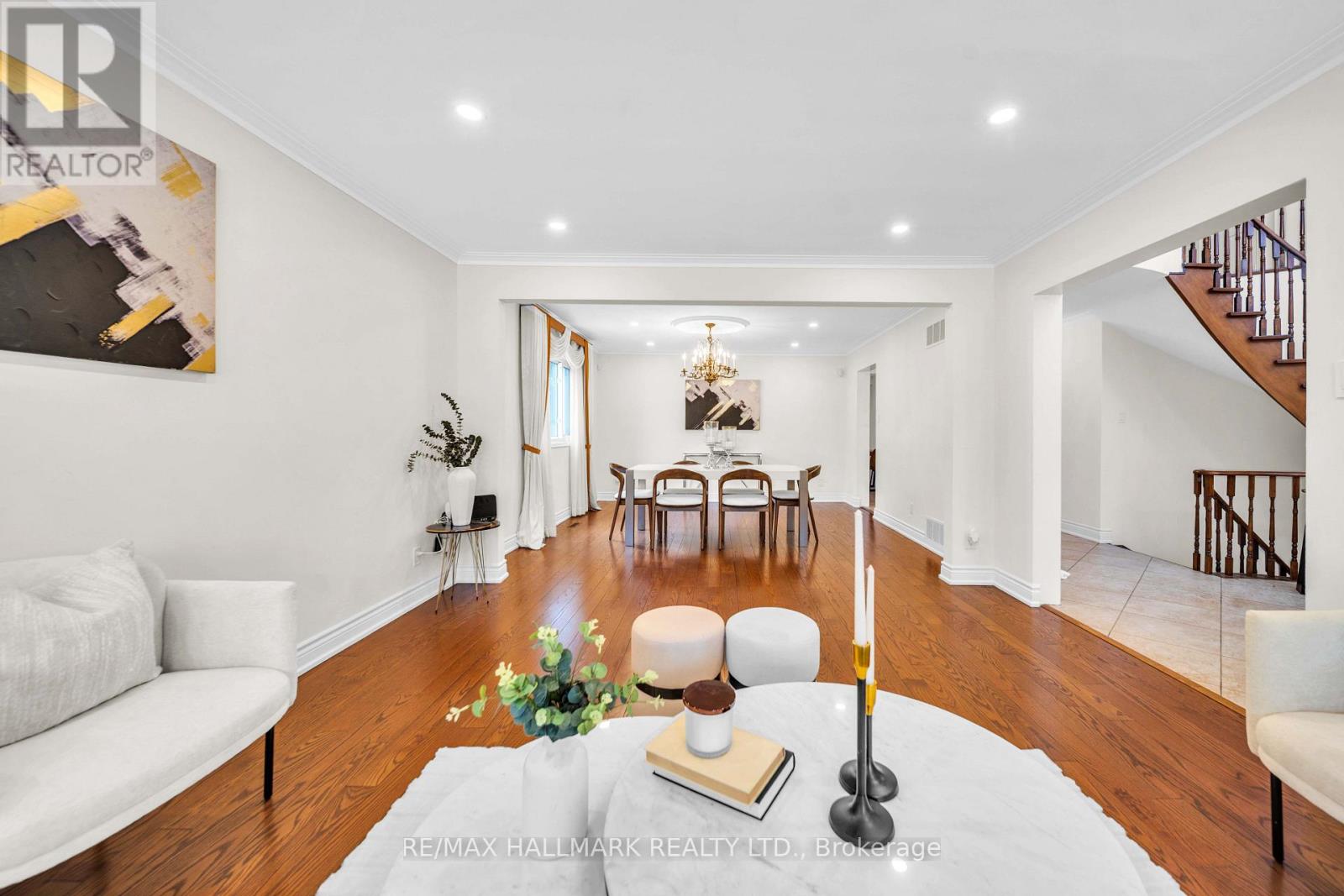 17 Twin Circle Court Property Photo 4