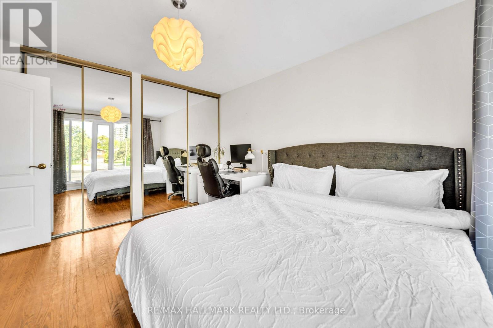 17 Twin Circle Court Property Photo 20