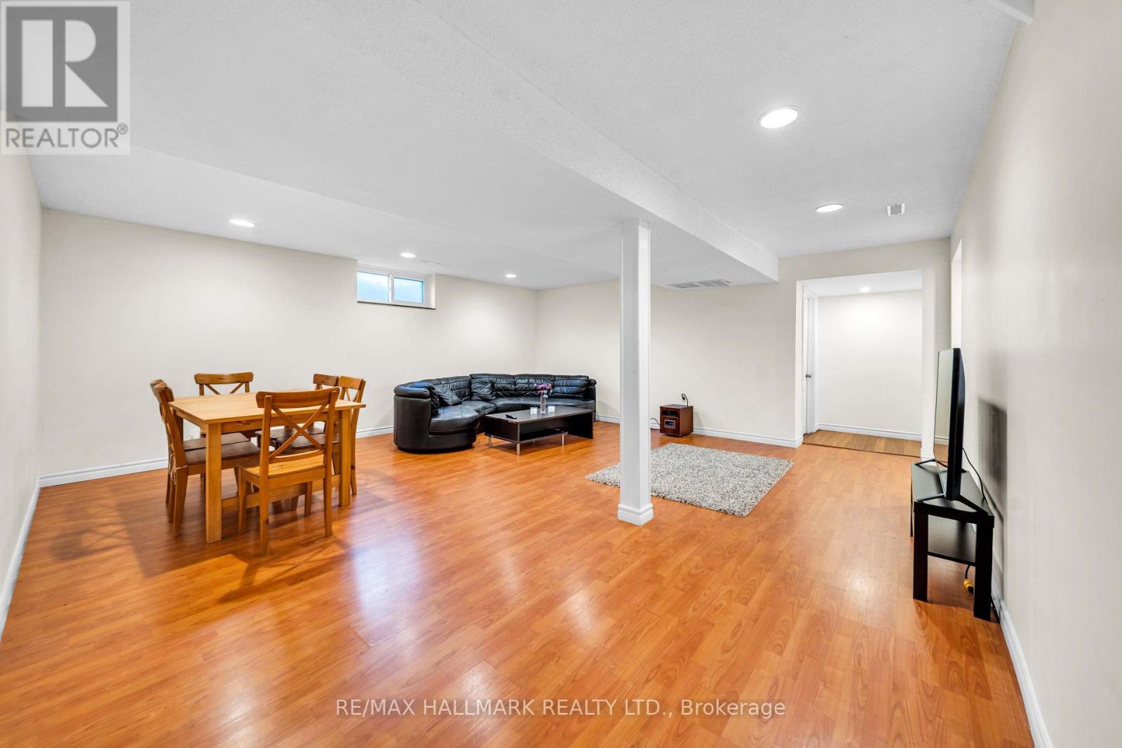 17 Twin Circle Court Property Photo 28