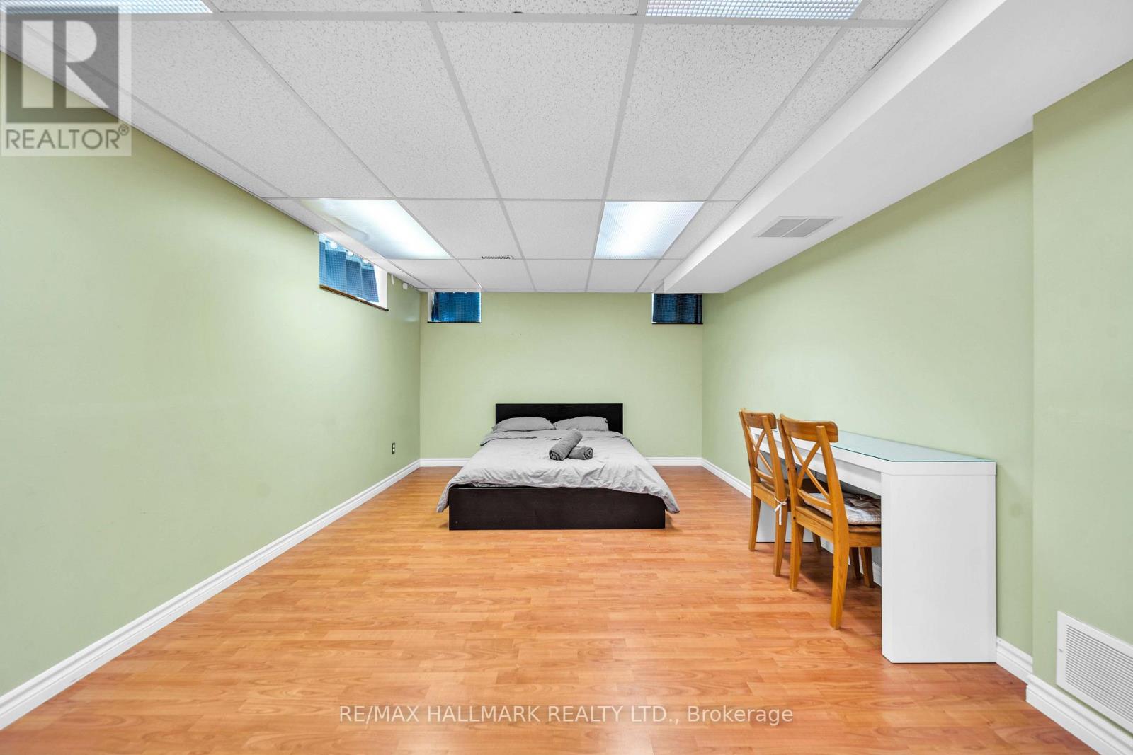 17 Twin Circle Court Property Photo 33
