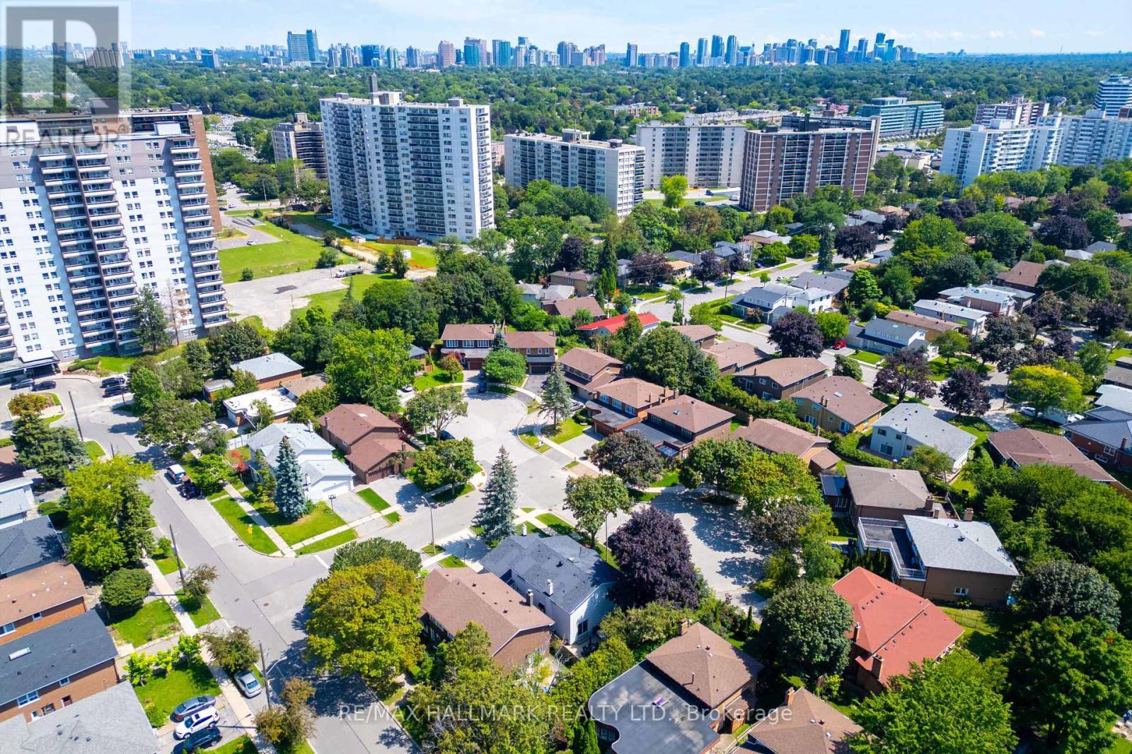 17 Twin Circle Court Property Photo 36