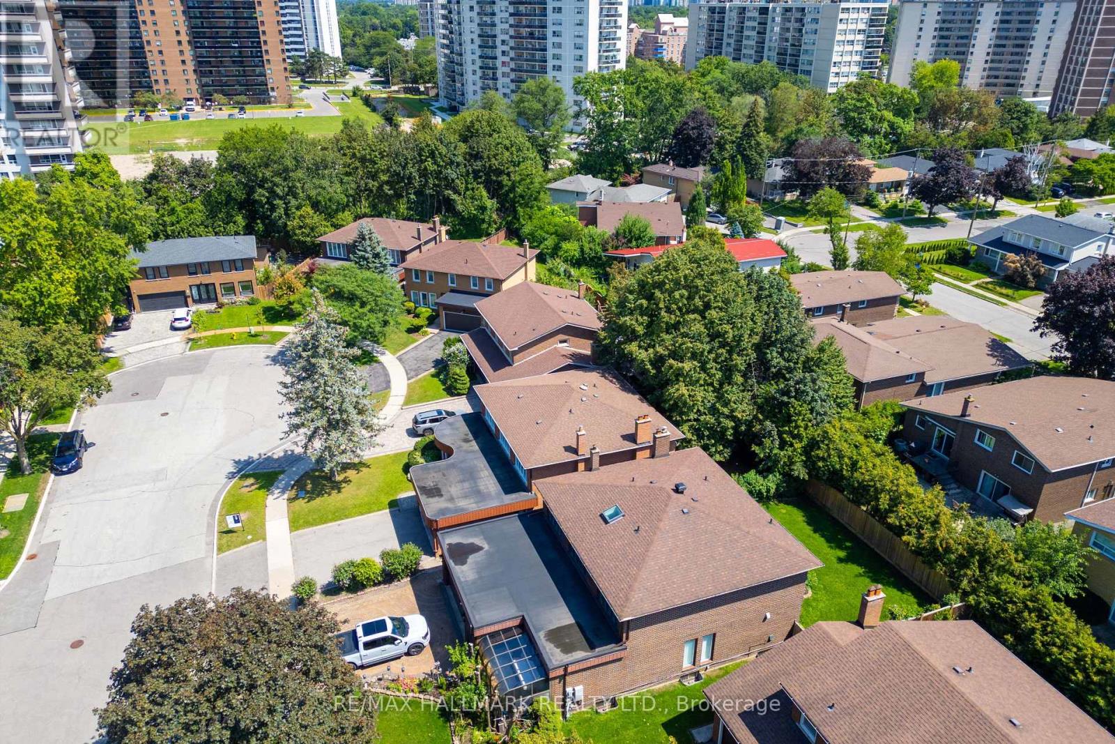 17 Twin Circle Court Property Photo 38
