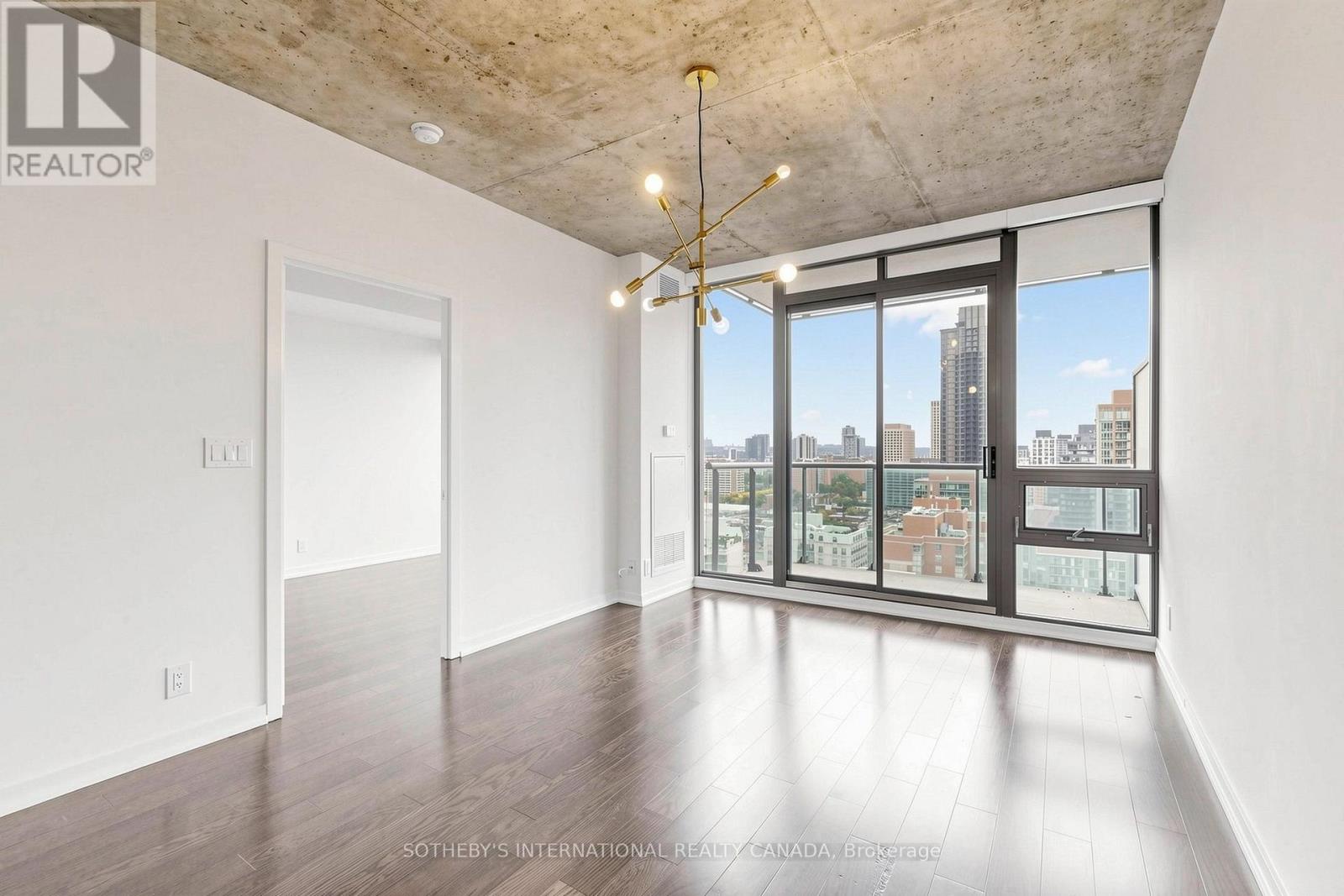 2207 - 33 Lombard Street Property Photo 4