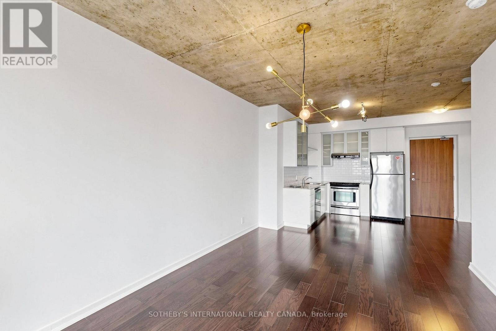 2207 - 33 Lombard Street Property Photo 9