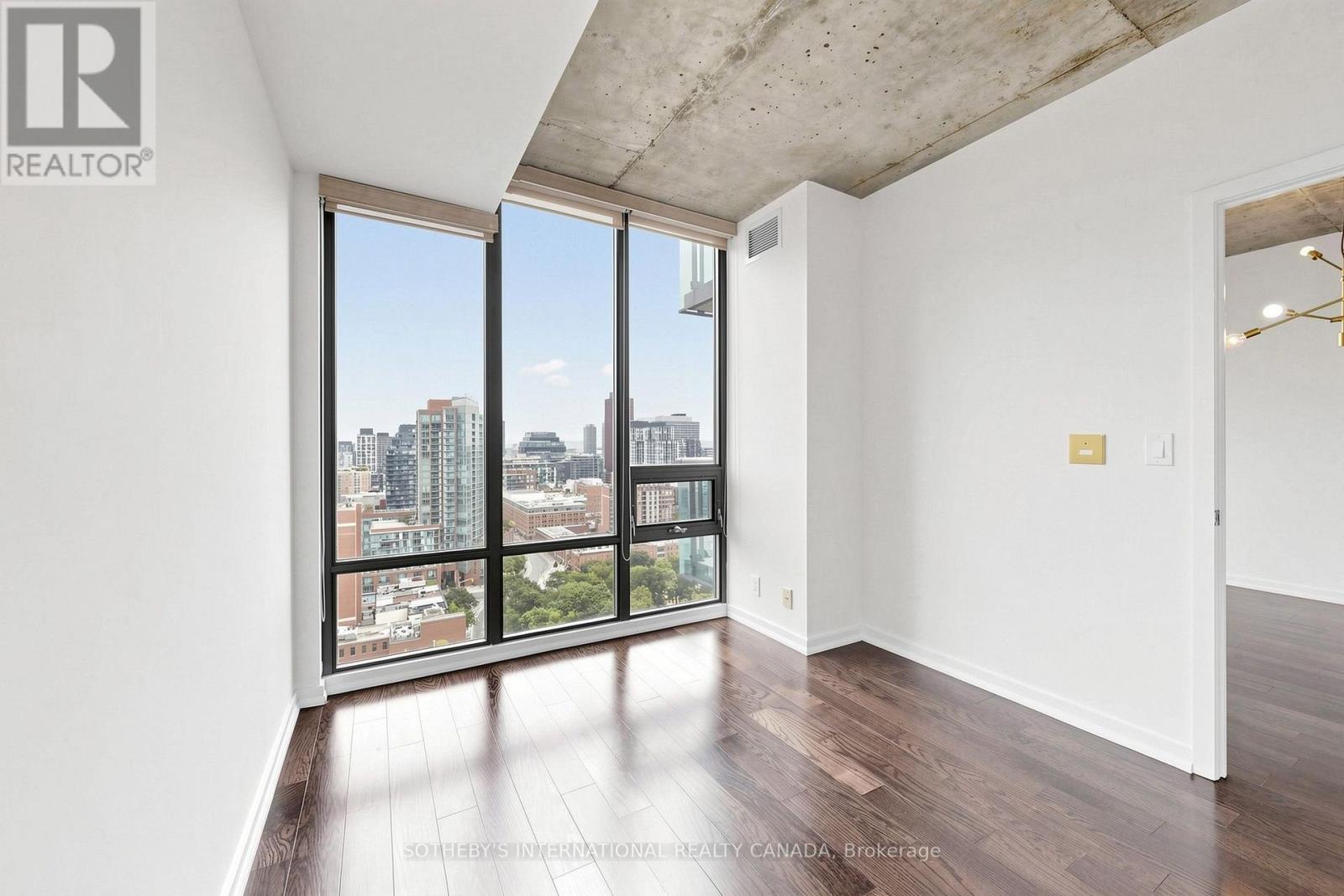 2207 - 33 Lombard Street Property Photo 16