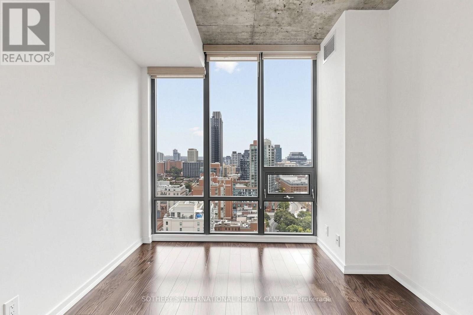 2207 - 33 Lombard Street Property Photo 18