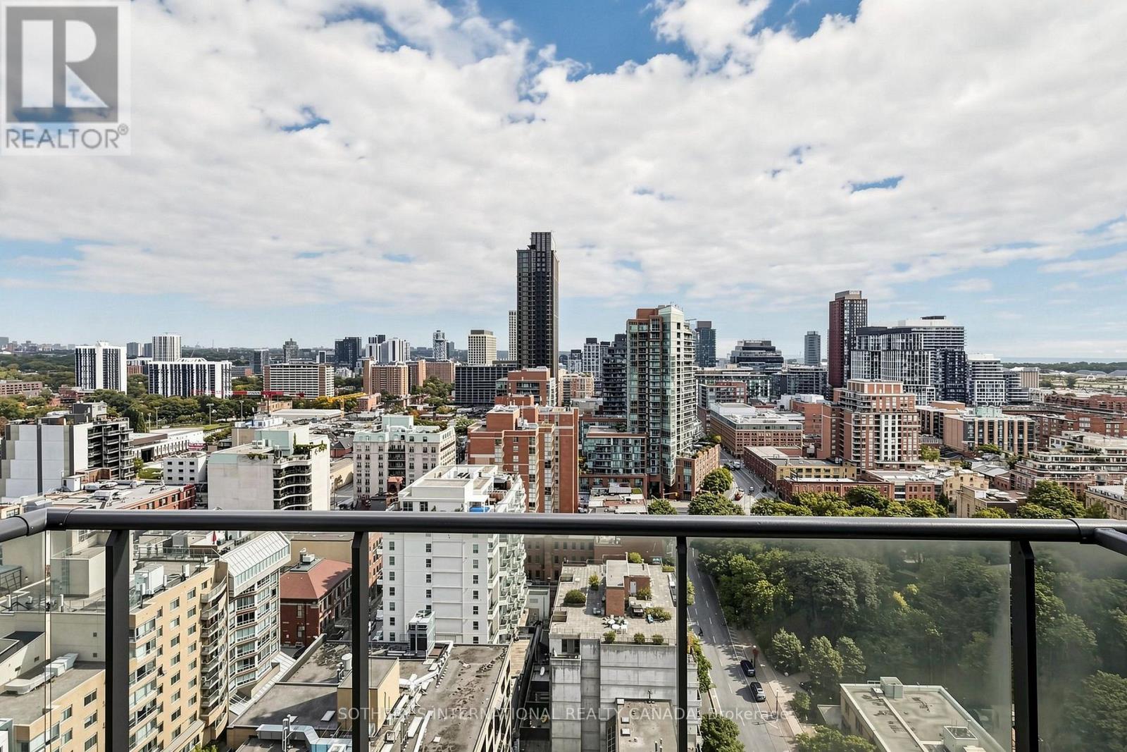 2207 - 33 Lombard Street Property Photo 28