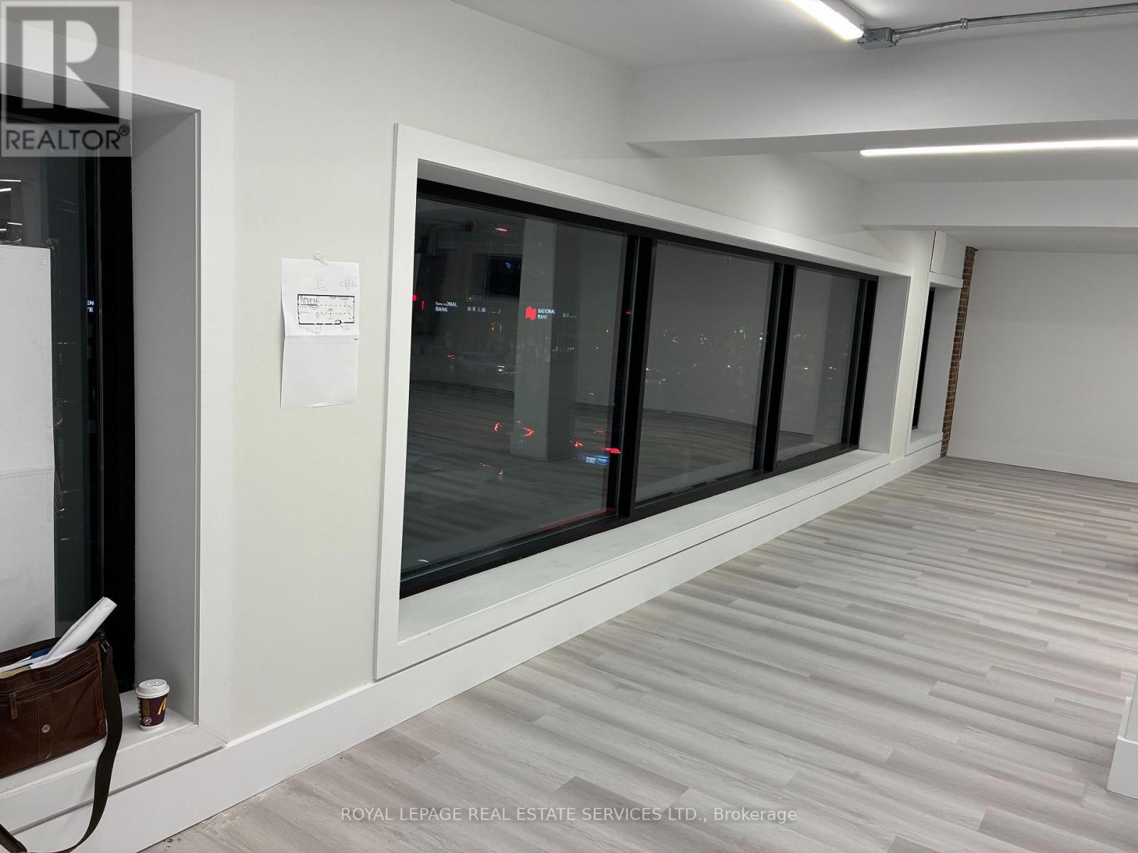 2nd Floor - 298 Spadina Avenue Property Photo 12