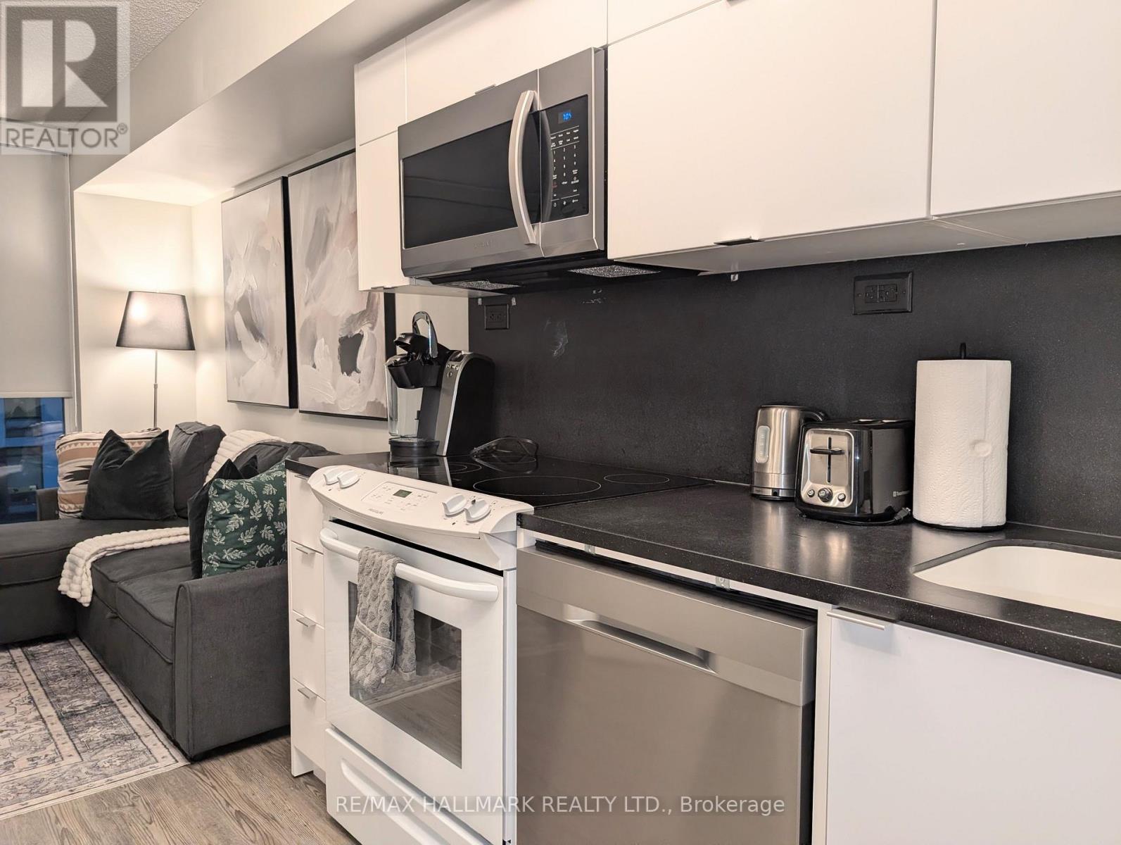 1905 - 151 Dan Leckie Way Property Photo 9