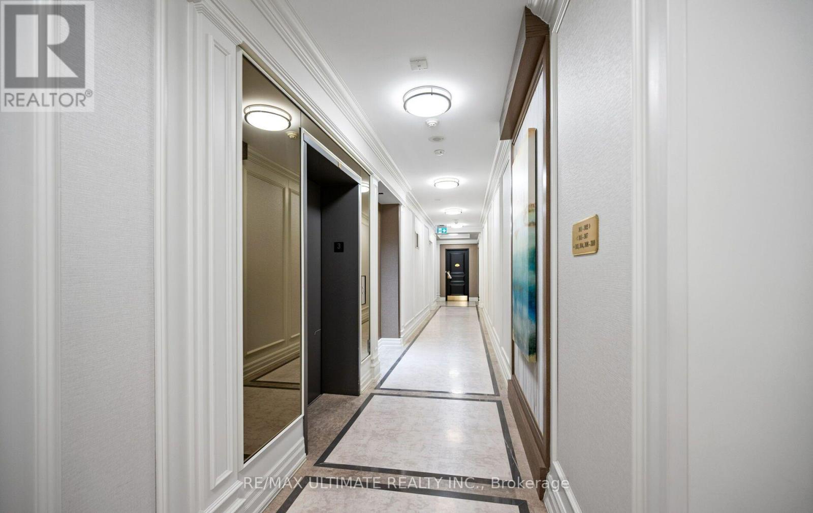 303c - 662 Sheppard Avenue Property Photo 8