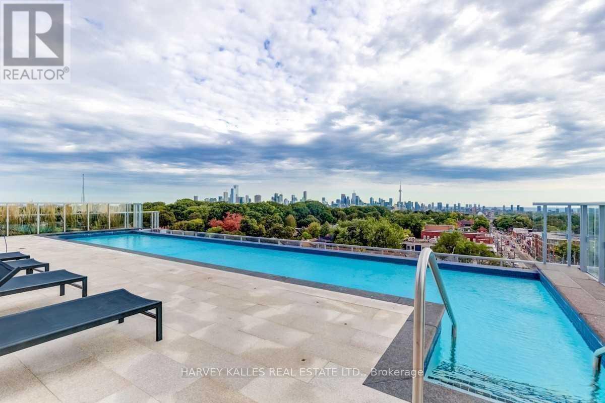 412 - 501 St Clair Avenue W Property Photo 1