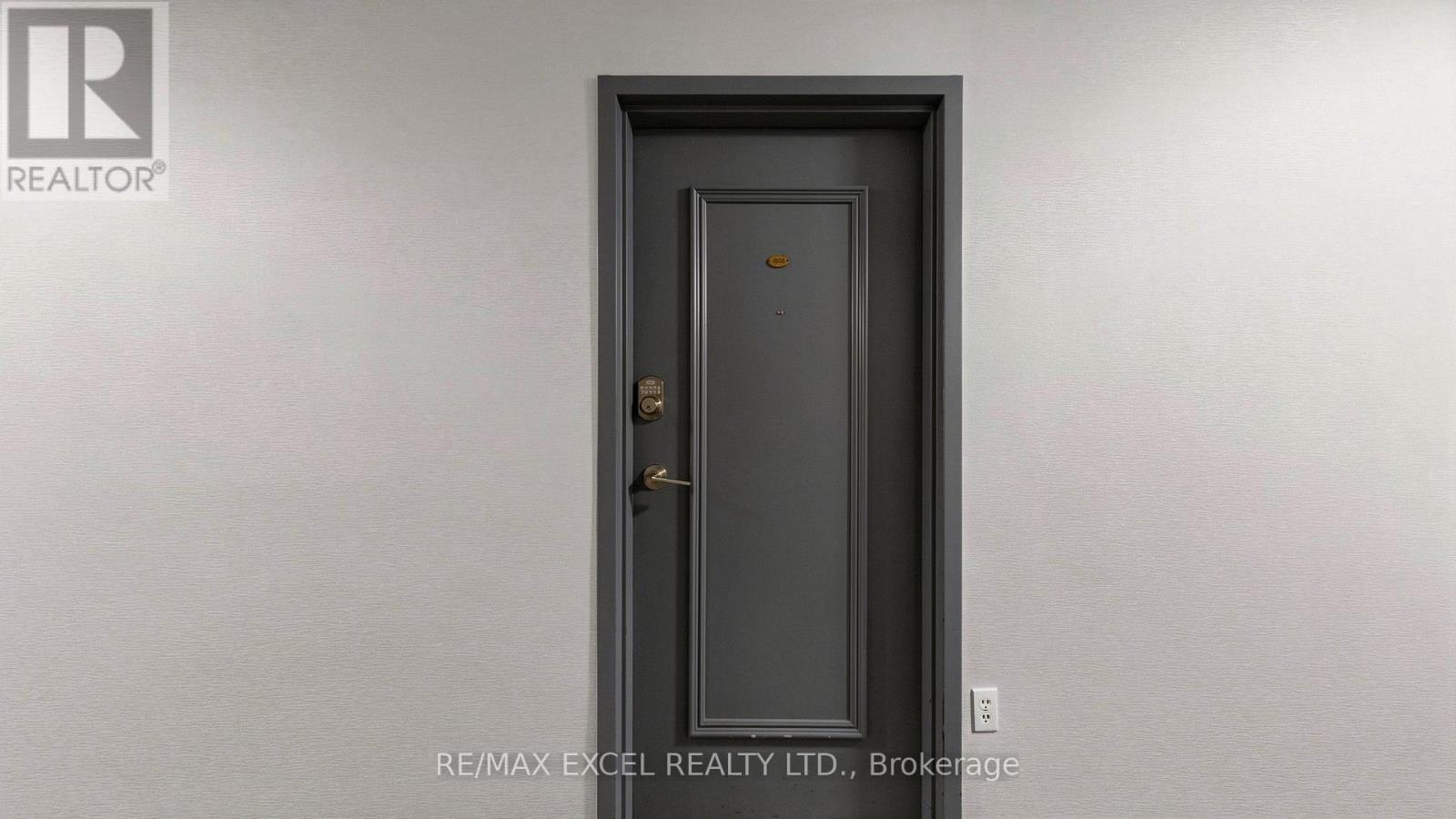 1808 - 10 Edgecliff Golfway Property Photo 5