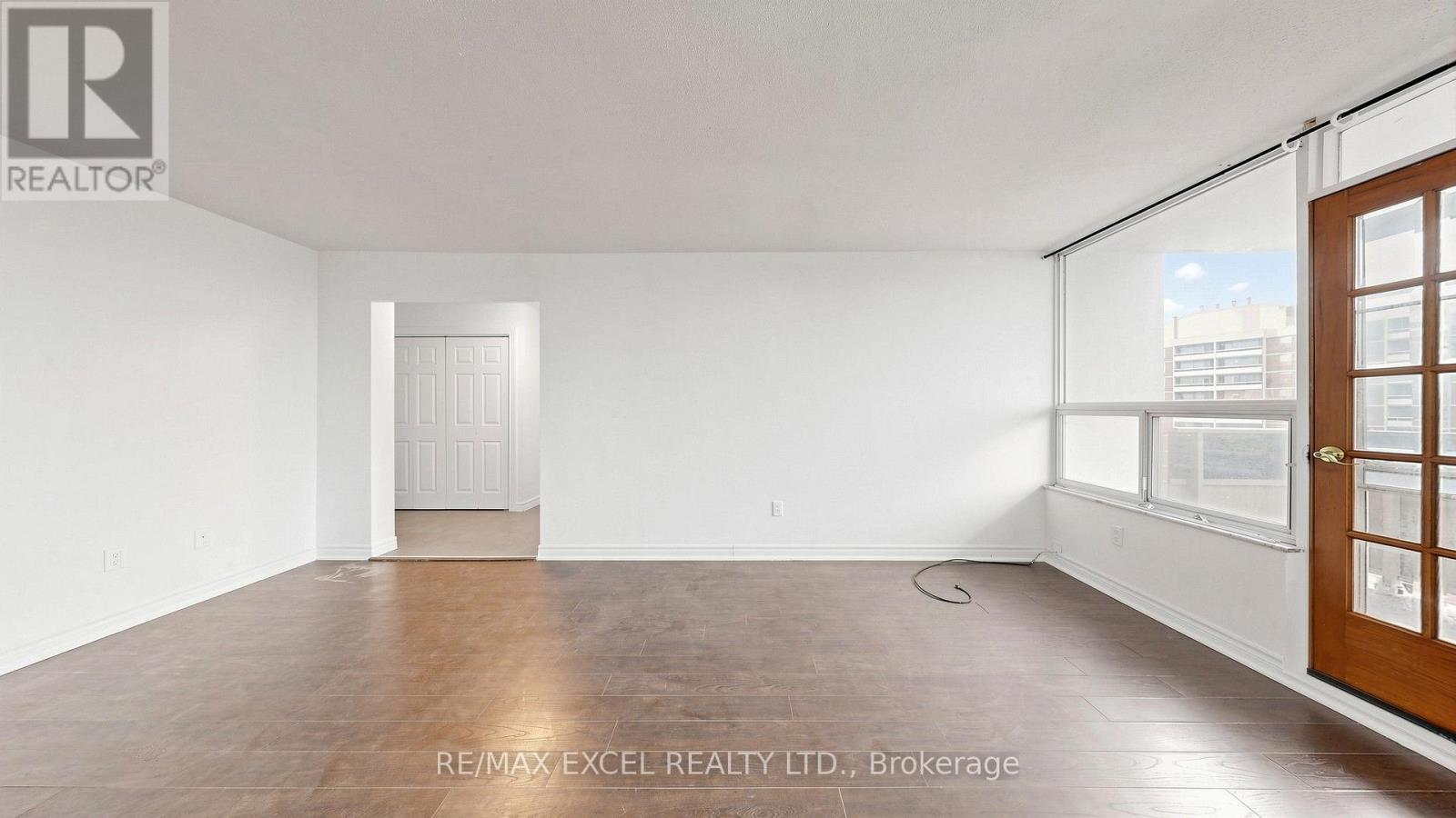 1808 - 10 Edgecliff Golfway Property Photo 9