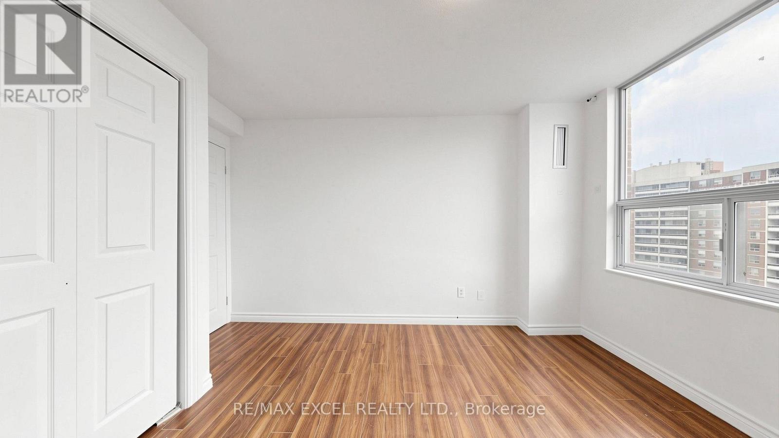 1808 - 10 Edgecliff Golfway Property Photo 33