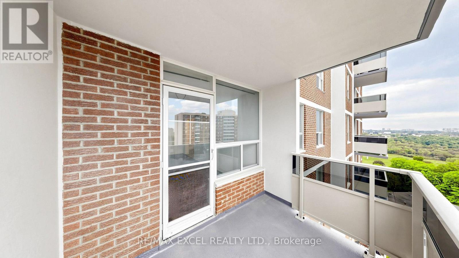 1808 - 10 Edgecliff Golfway Property Photo 36